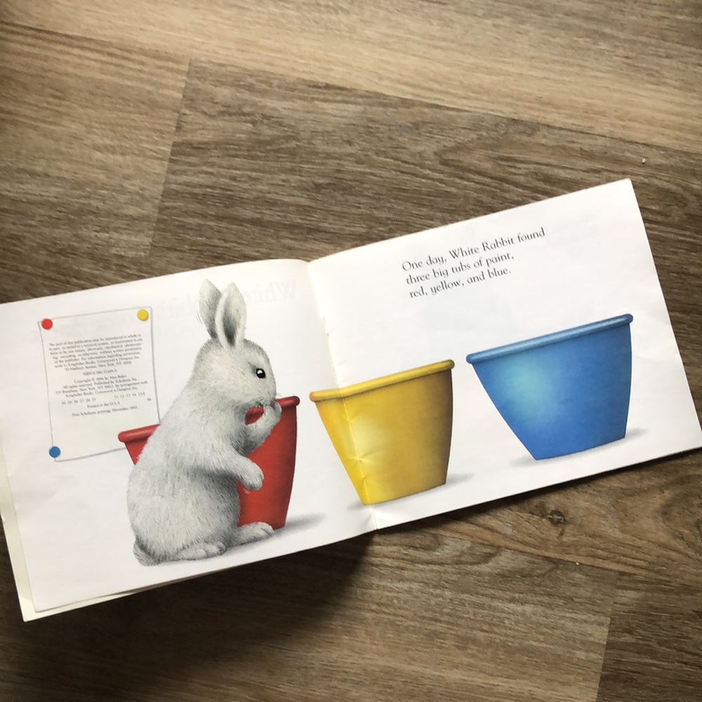 ❤️$3 White Rabbit's Color Book 1995 - Picture 6 of 16